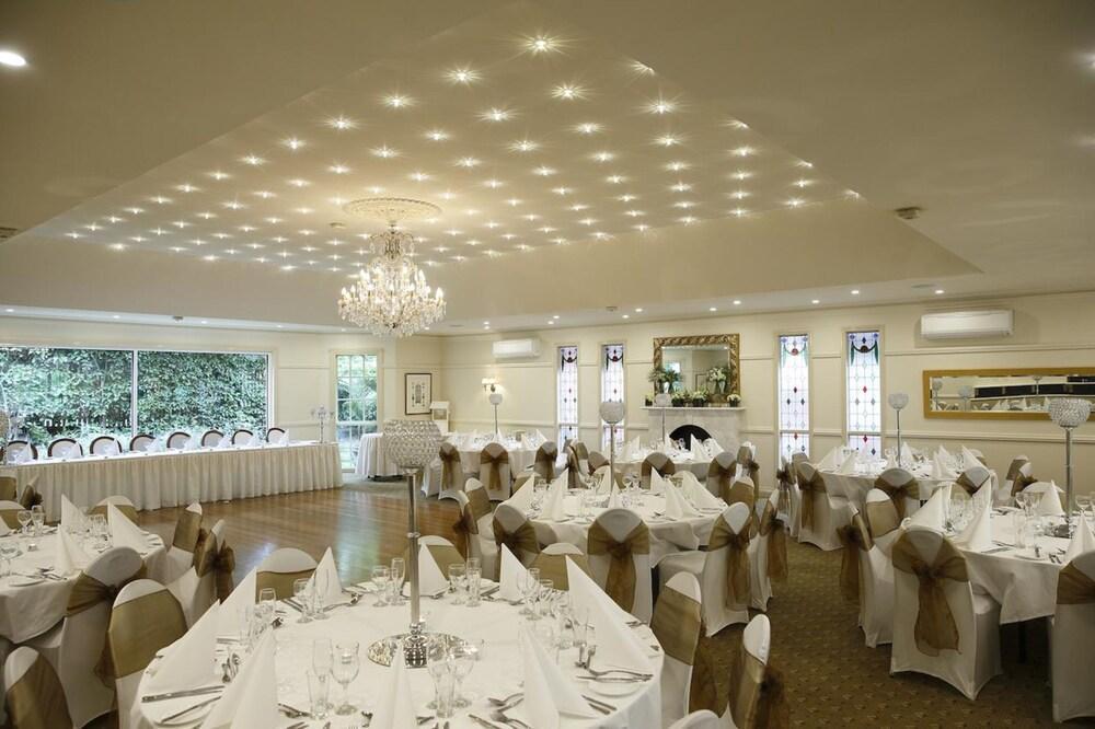 Elizabethan Lodge Мельбурн Екстер'єр фото