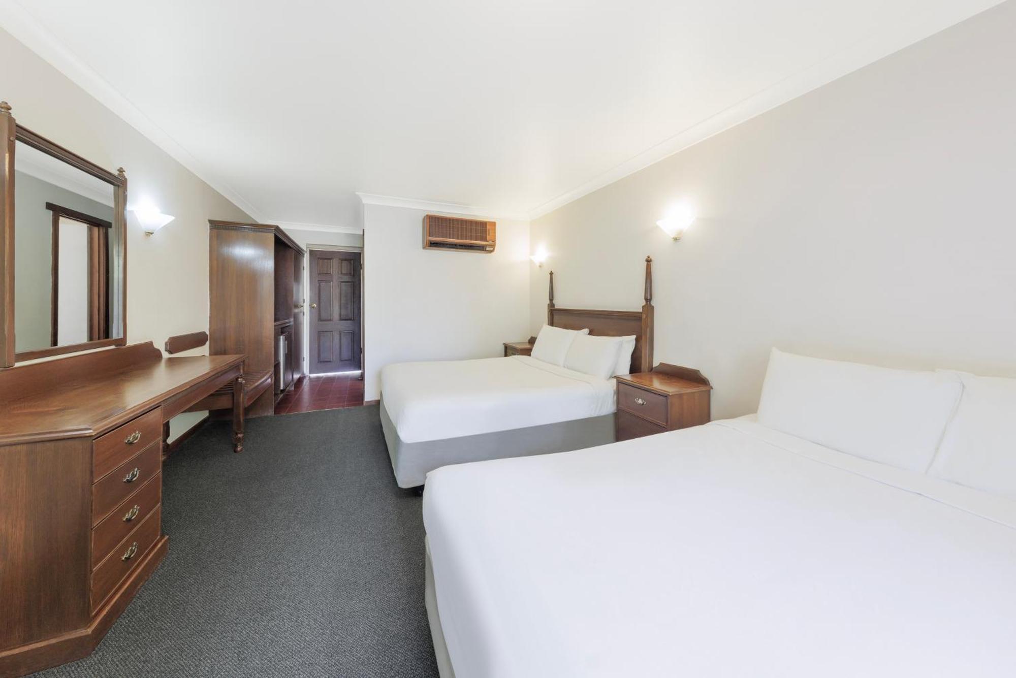 Elizabethan Lodge Мельбурн Екстер'єр фото